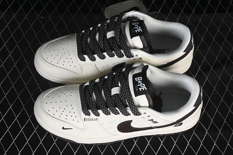 All categories Nk SB Dunk Series Nk SB Dunk Low High-end customized low-top sneakers Nike SB Dunk Low Bape co-branded scaled beige hook High-end customized low-top casual sneakers QW5836-016